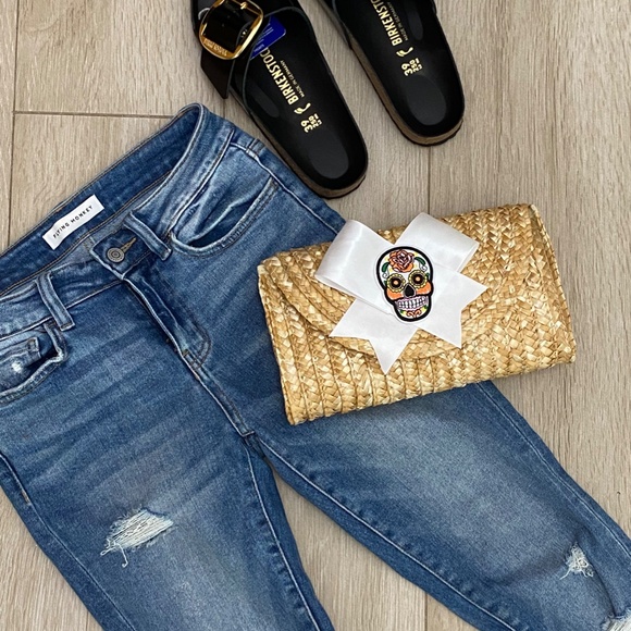 Rattan Straw Clutch with White Bow and Sugar Skull - Picture 2 of 5